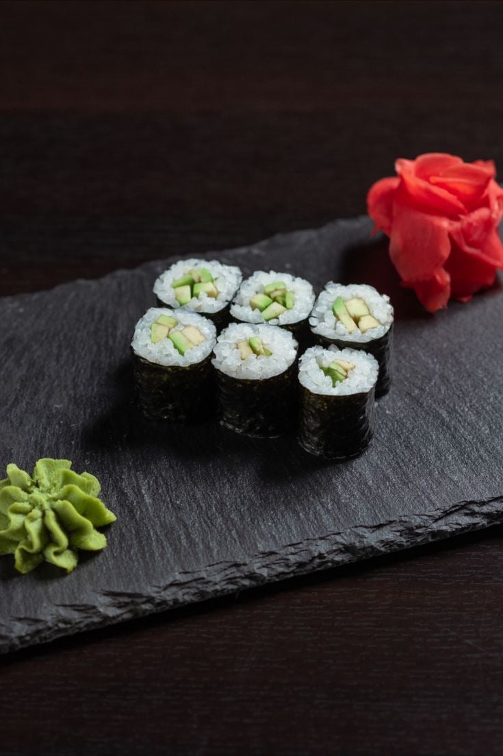 макі з авокадо