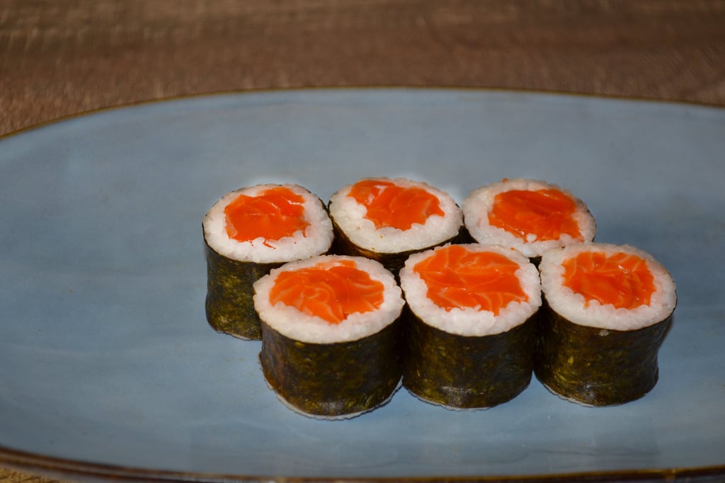 Макі з лососем