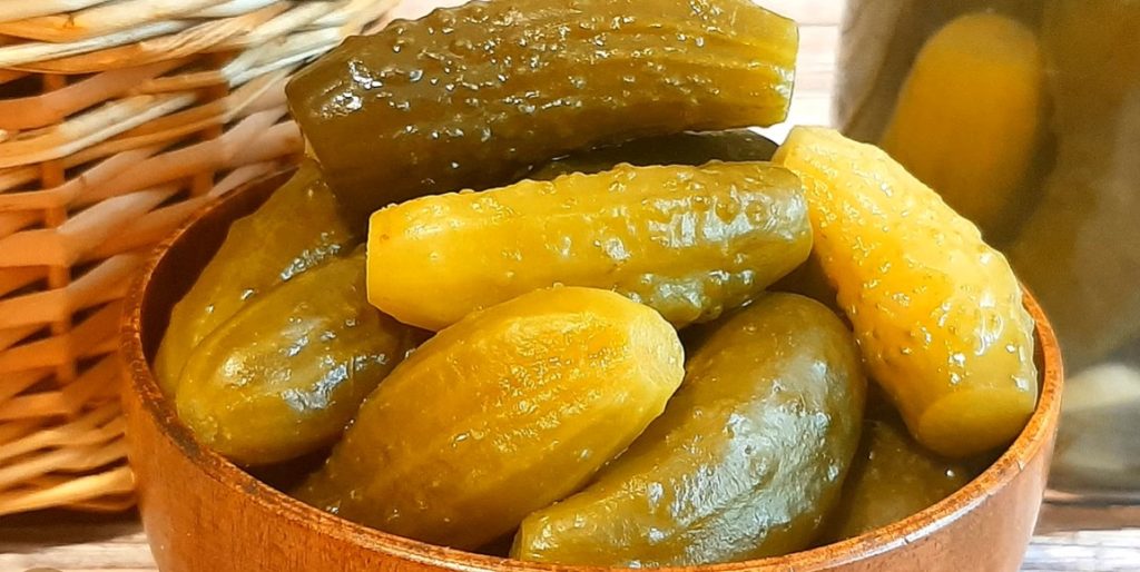 Квашений огірок 100 грам 