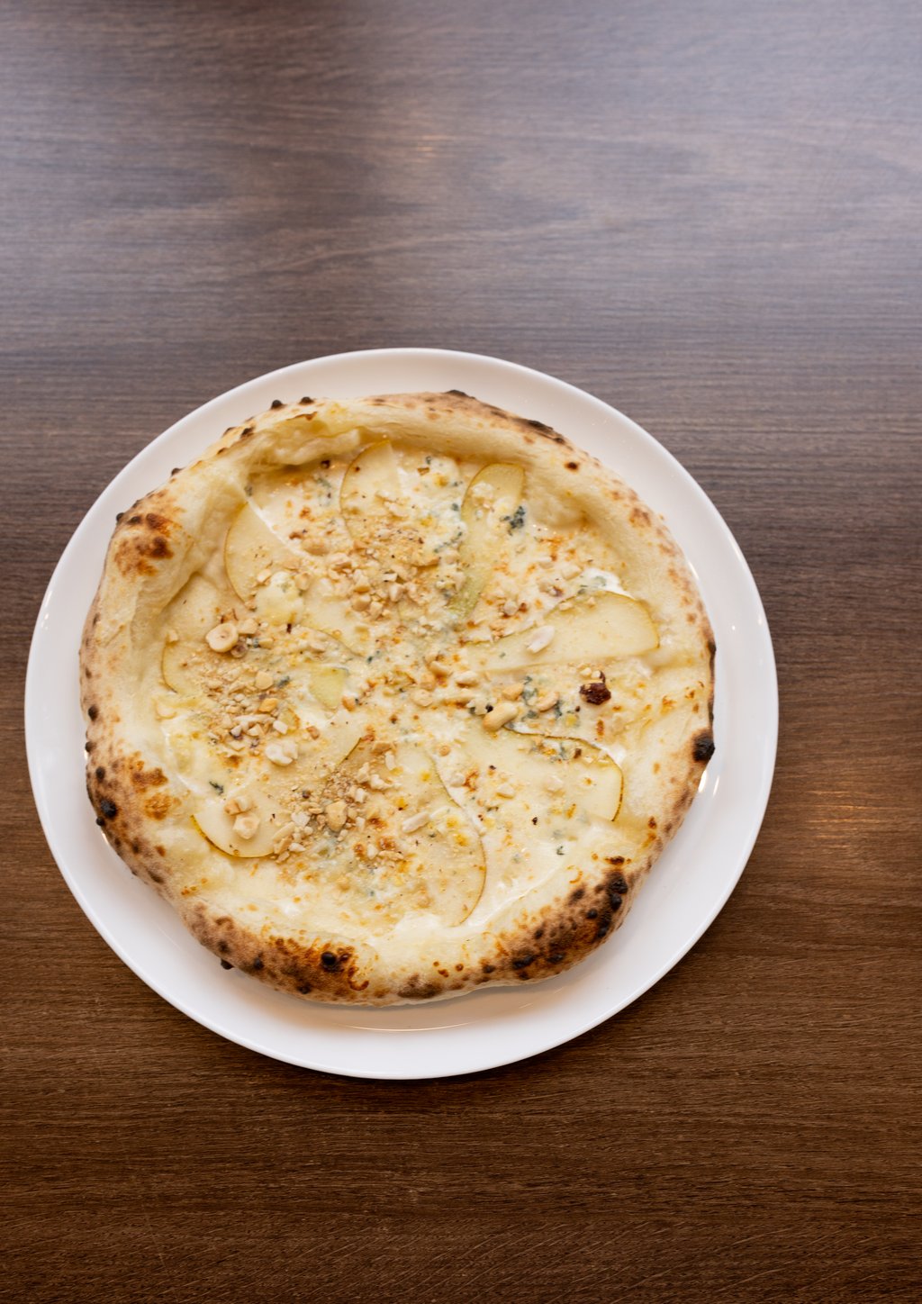 Піца із грушою та дорблю