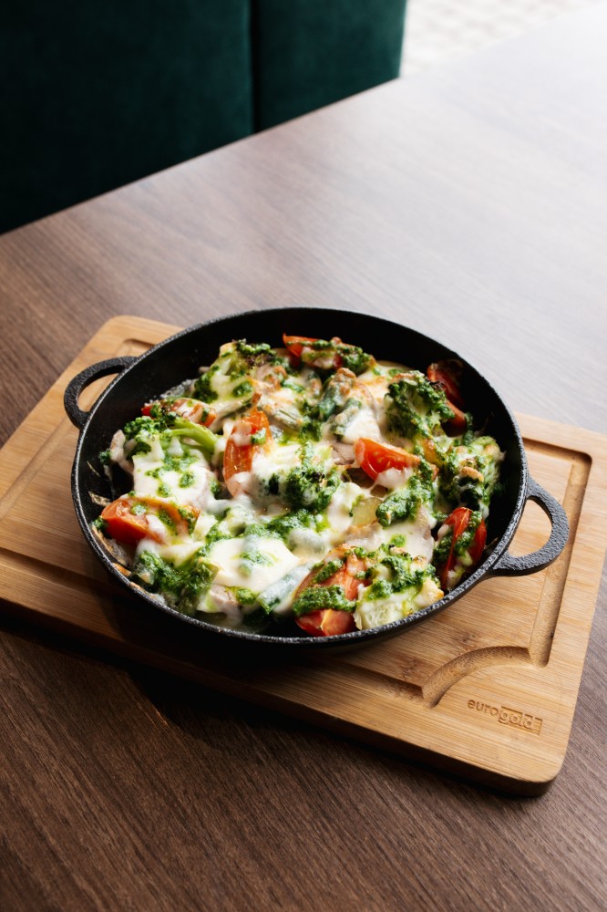 Пательня зі свининою