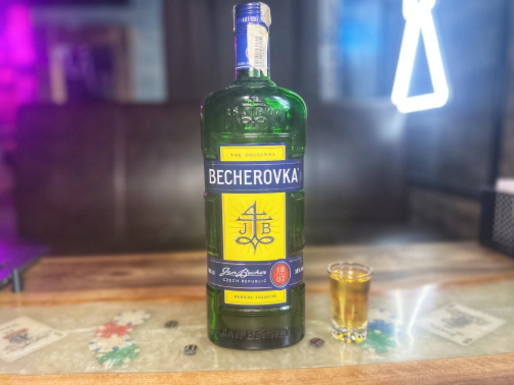 Настоянка Becherovka 50ml