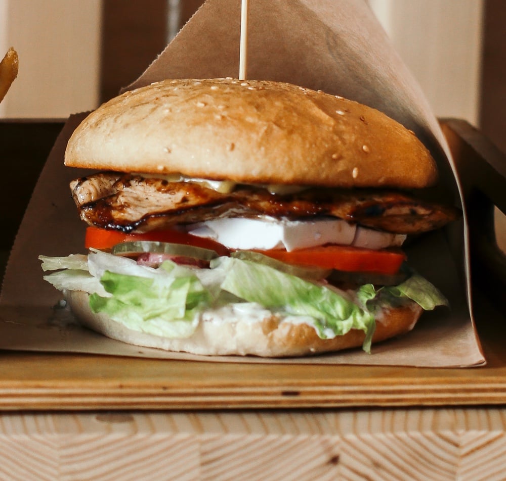 Чікен бургер 360 грам BOLT