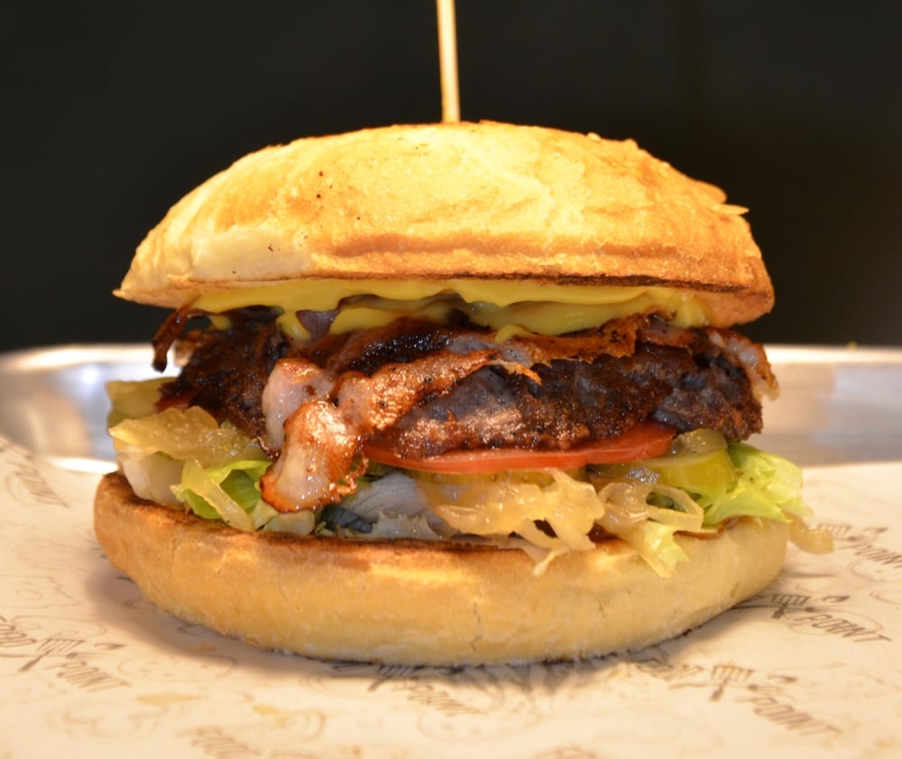 Бургер барбекю 350 грам GLOVO