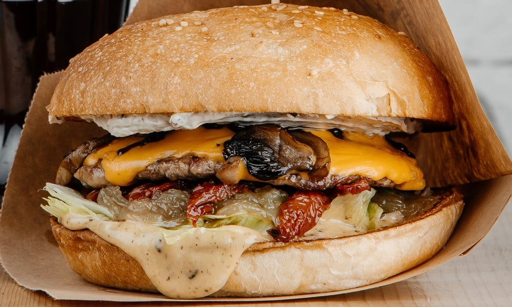 Бургер трюфельний з індичкою GLOVO