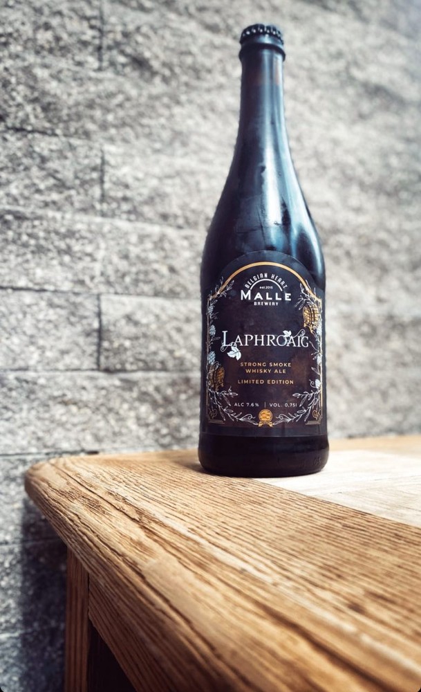 Пиво Malle Whiksey Laphoraik пляшка Tripel