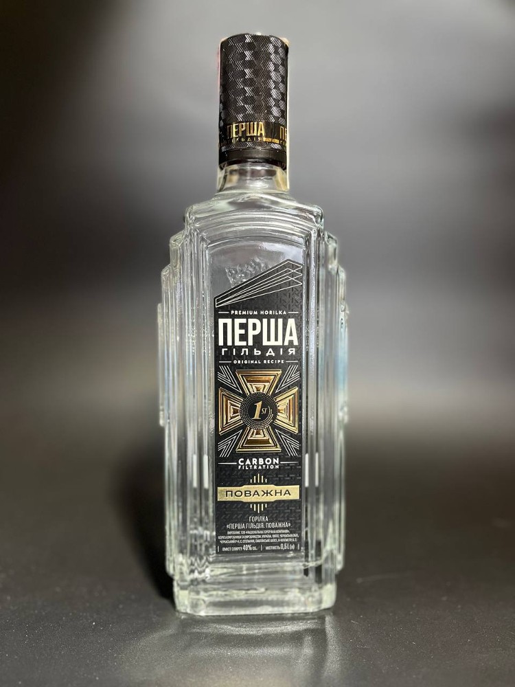 Горілка "Перша Гільдія. Поважна"