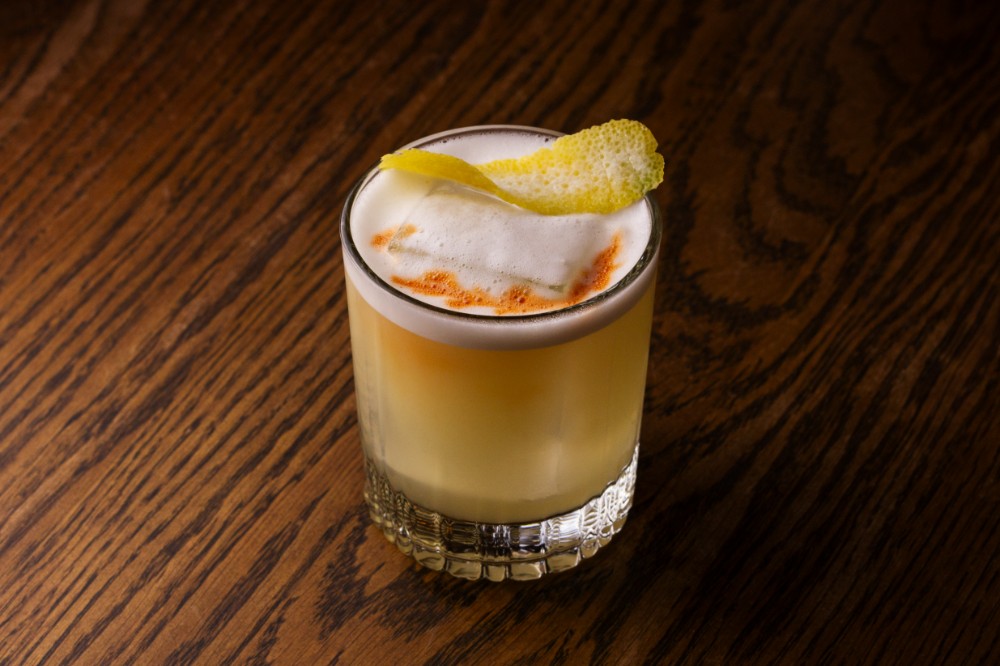 Коктейль Whisky Sour 