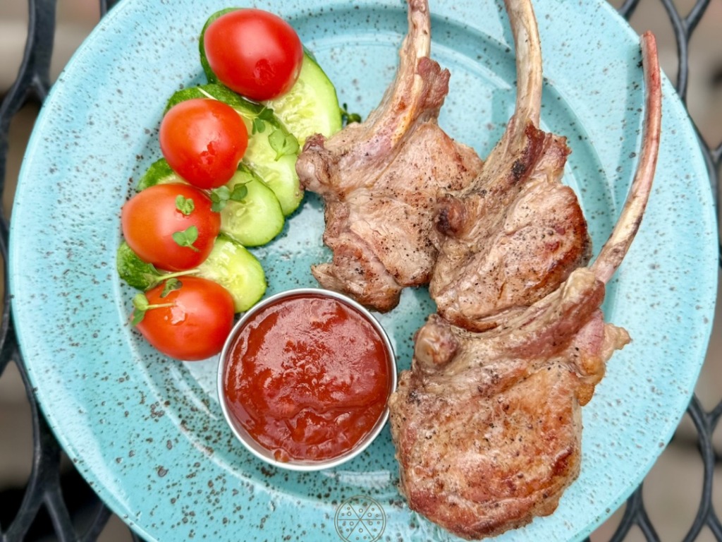 Каре теляти 100г🇬🇧Veal chops