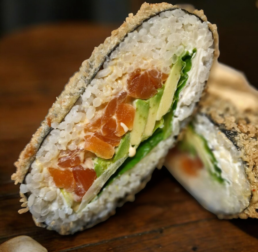 Суші-бургер з лососем 