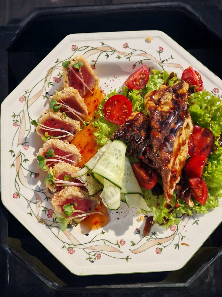 Боул з тунцем та японським омлетом