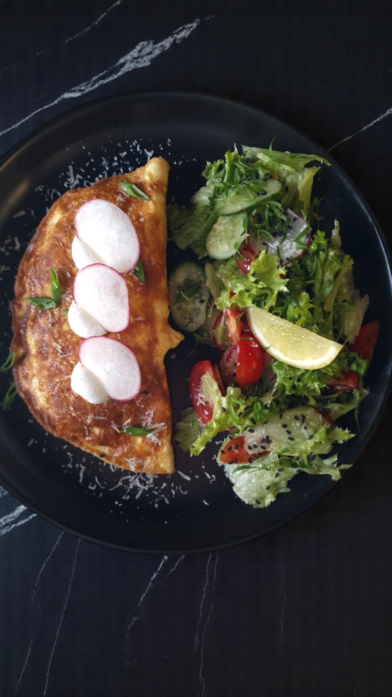 Омлет з лососем 