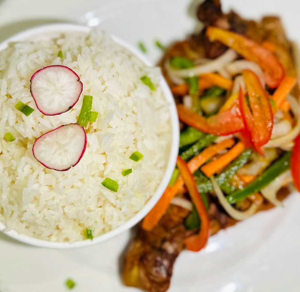 Spicy Grilled Chicken Steam Rice