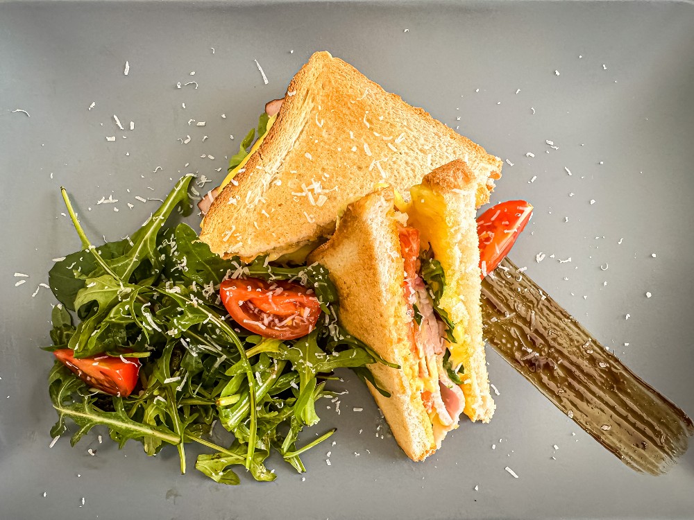 Сендвіч з шинкою