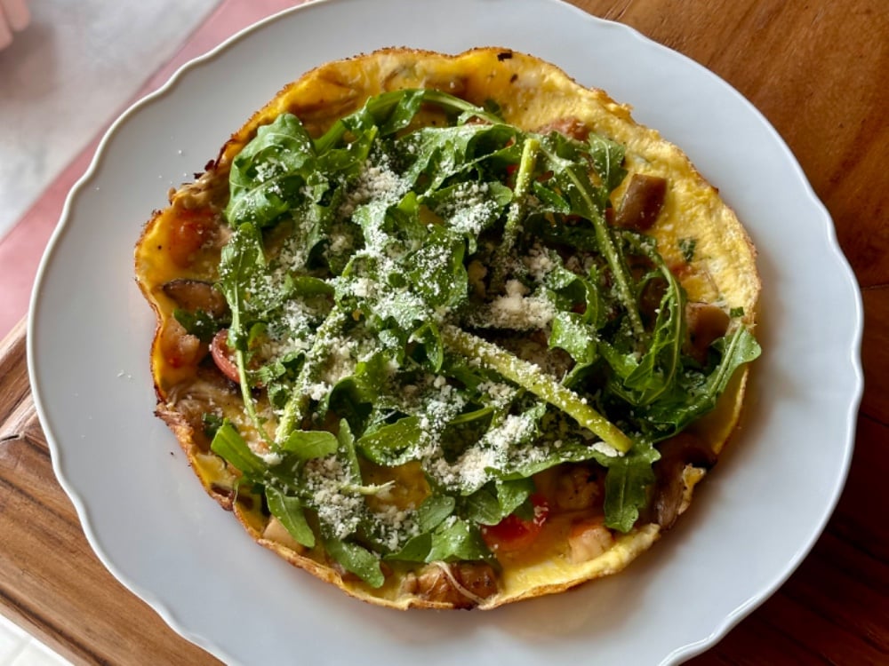 Shrimps omelette with mushrooms d