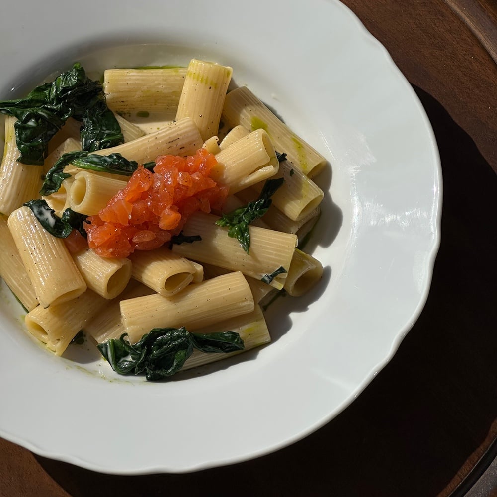 Pasta salmon spinach  d