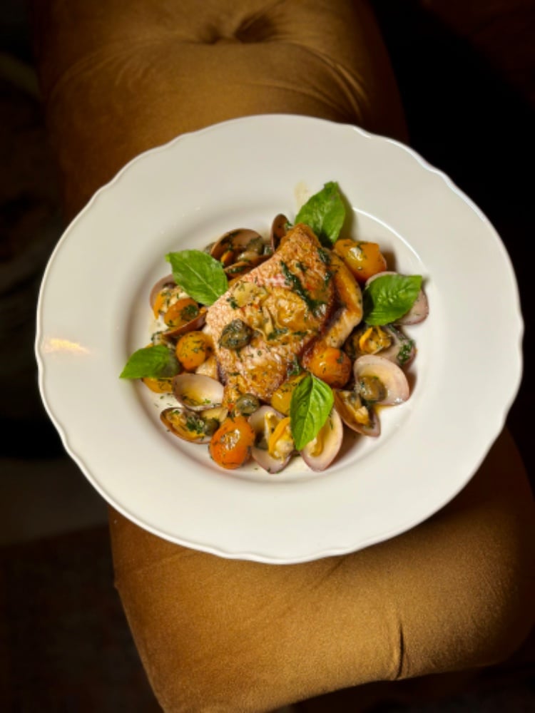 Red Snapper with garlic and Asari clams d