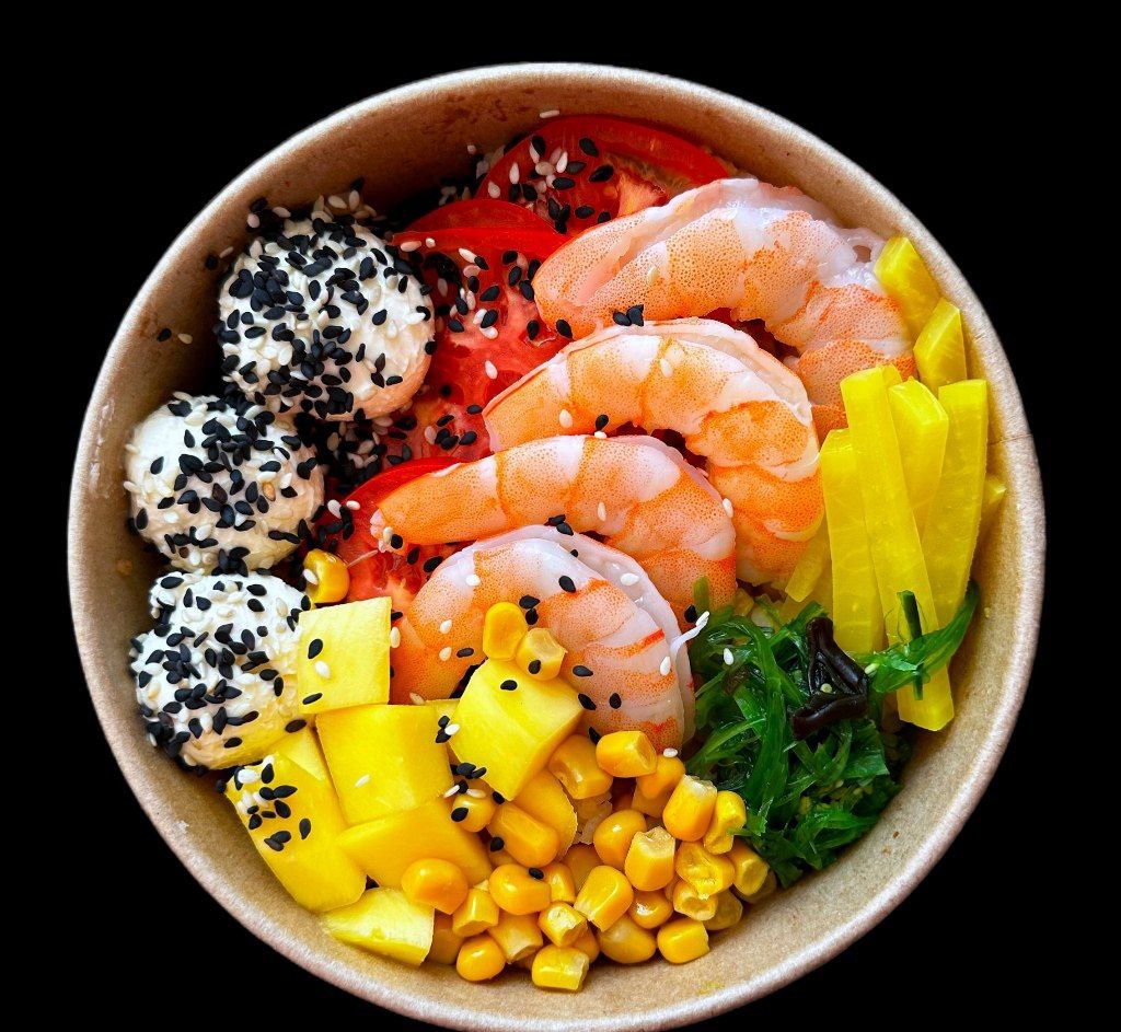 Poke Bowl з креветкою та манго