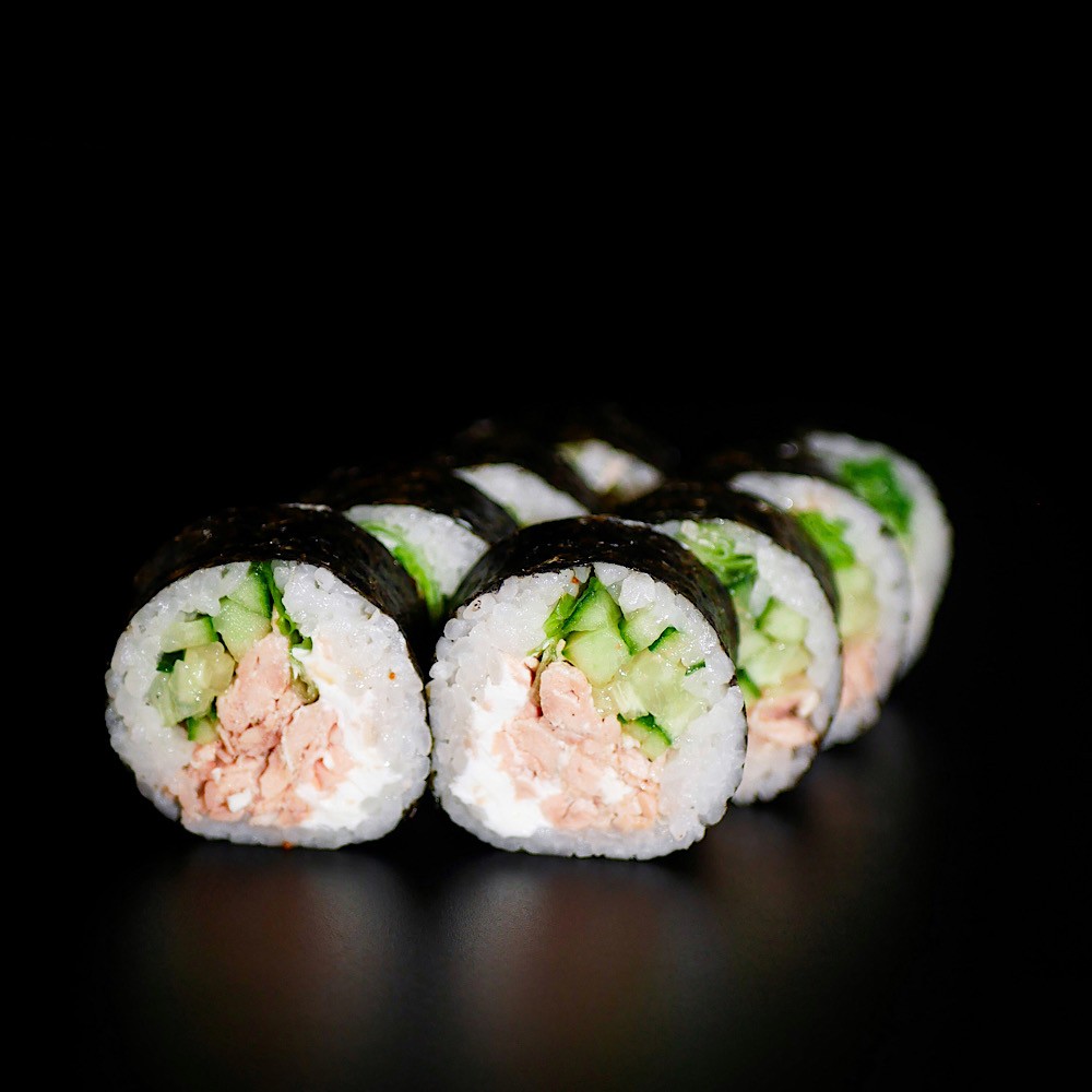 Футомакі зі смаженим лососем