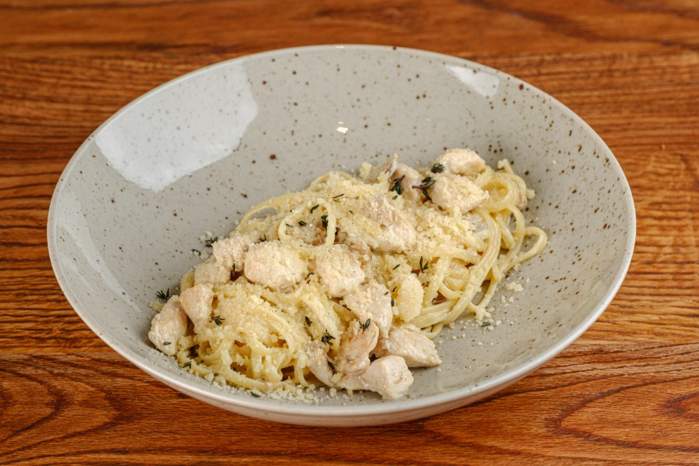 Паста з білими грибами та куркою, 330 г