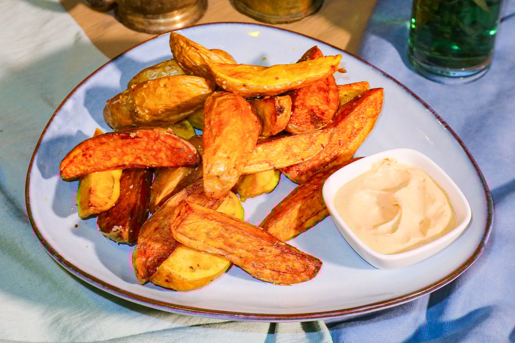 კარტოფილი მექსიკურად ცხარე სოუსით / Mexican Potatoes with Spicy Sauce 🅥