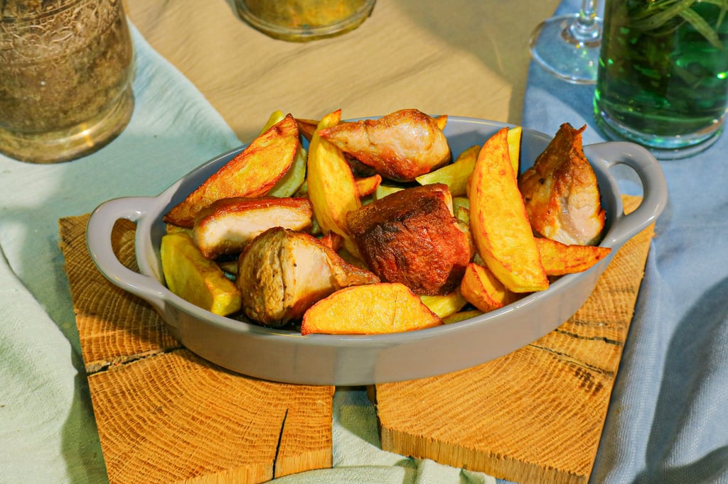 ოჯახური ღორის ხორცით / Home Fried Potatoes with Pork