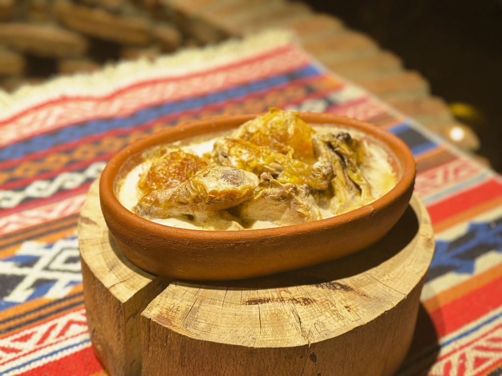ქათამი შქმერულად / Shkmeruli