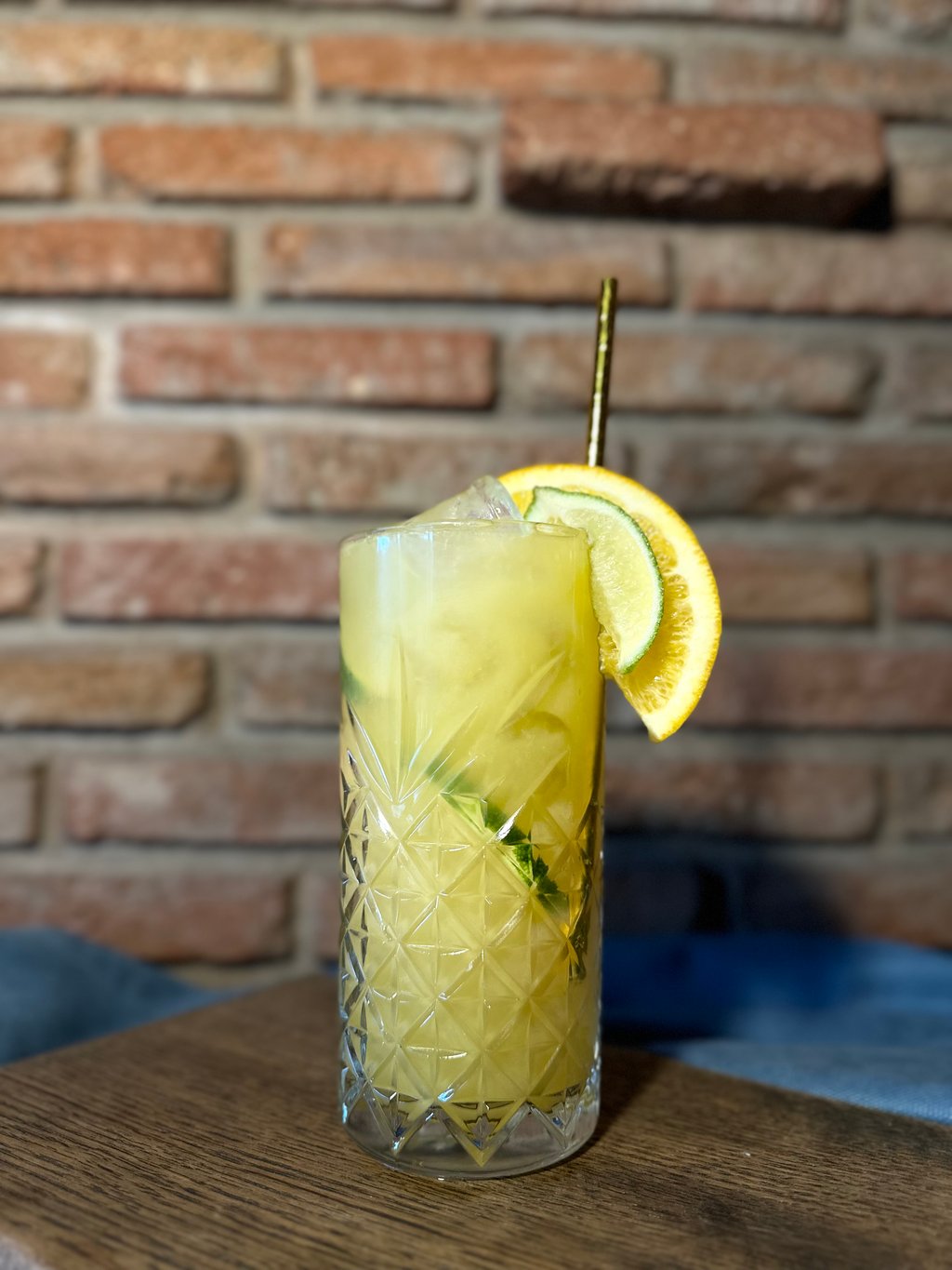 ჩვენი ლიმონათი ციტრუსის ჭიქა / Homemade Citrus Lemonade with glass