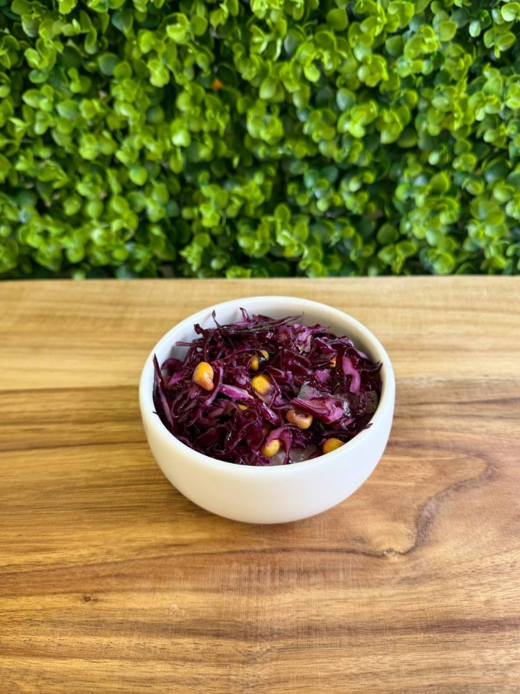 Салат з синьої капусти та огірком