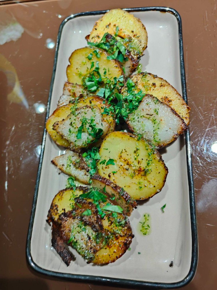 Картопля з салом на мангалі (1 порція)