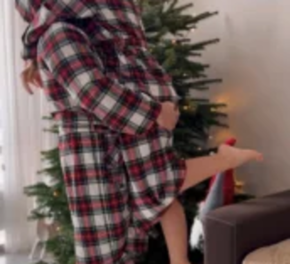 Халат у клітинку з вишивкою