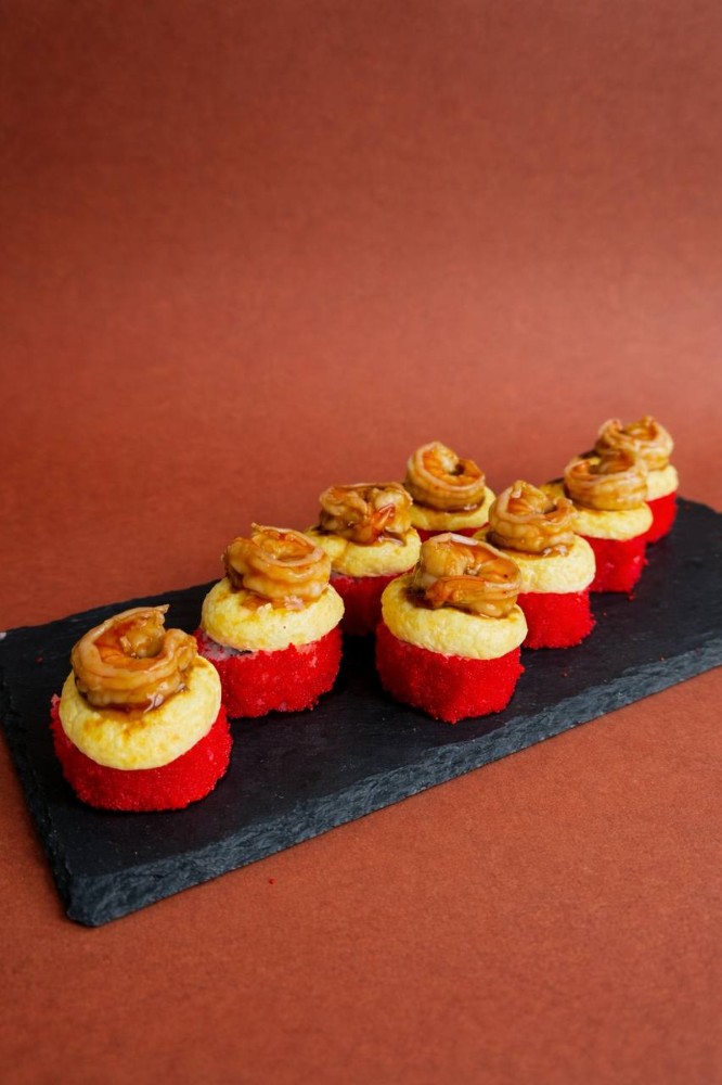 Запечений рол з креветкою