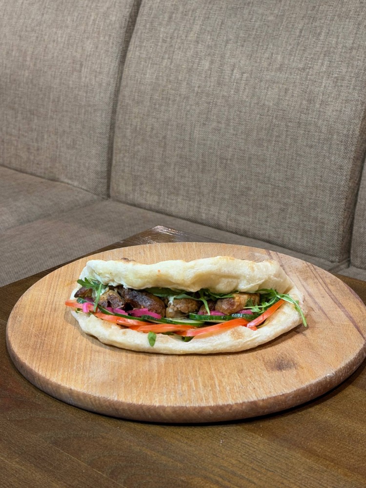 Бутер з шашликом (СВИНИНА) 