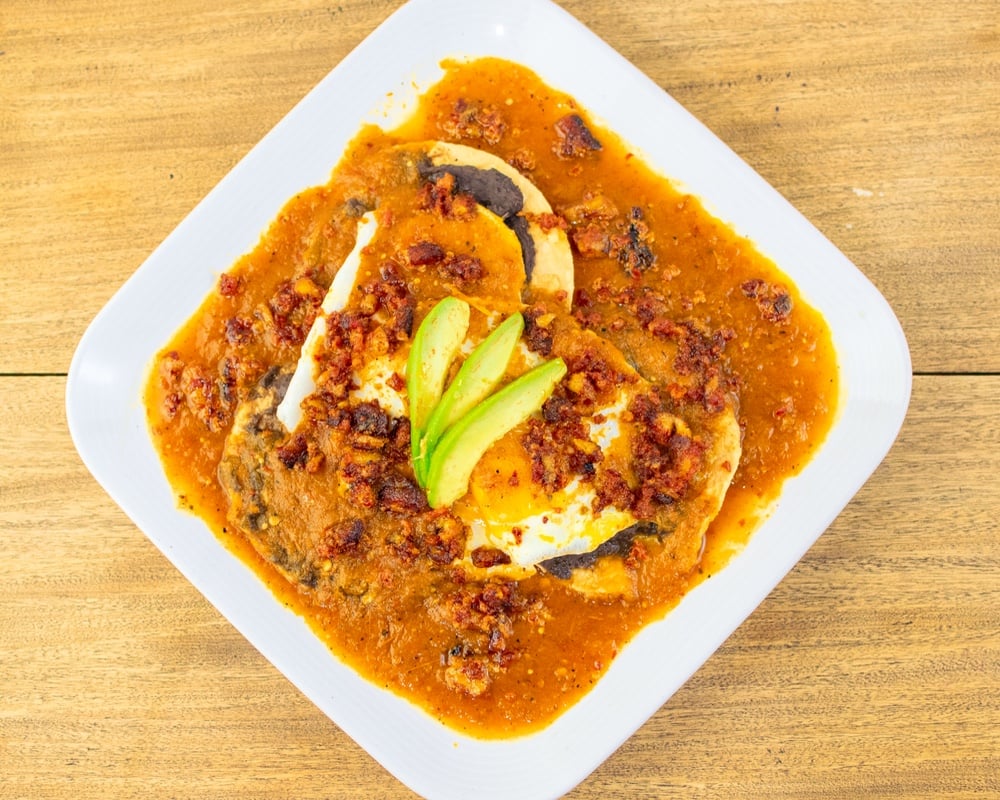 Huevos Motulenos