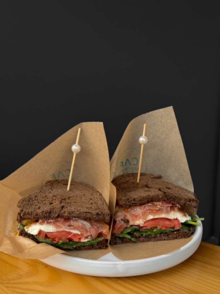 1/2 Сендвіча з прошуто 