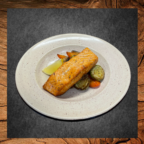 Стейк  лосося з овочами