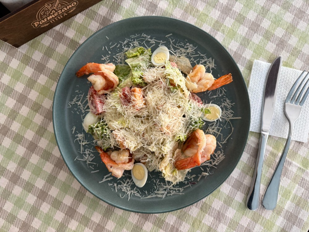 Салат А ля Цезар з креветкою