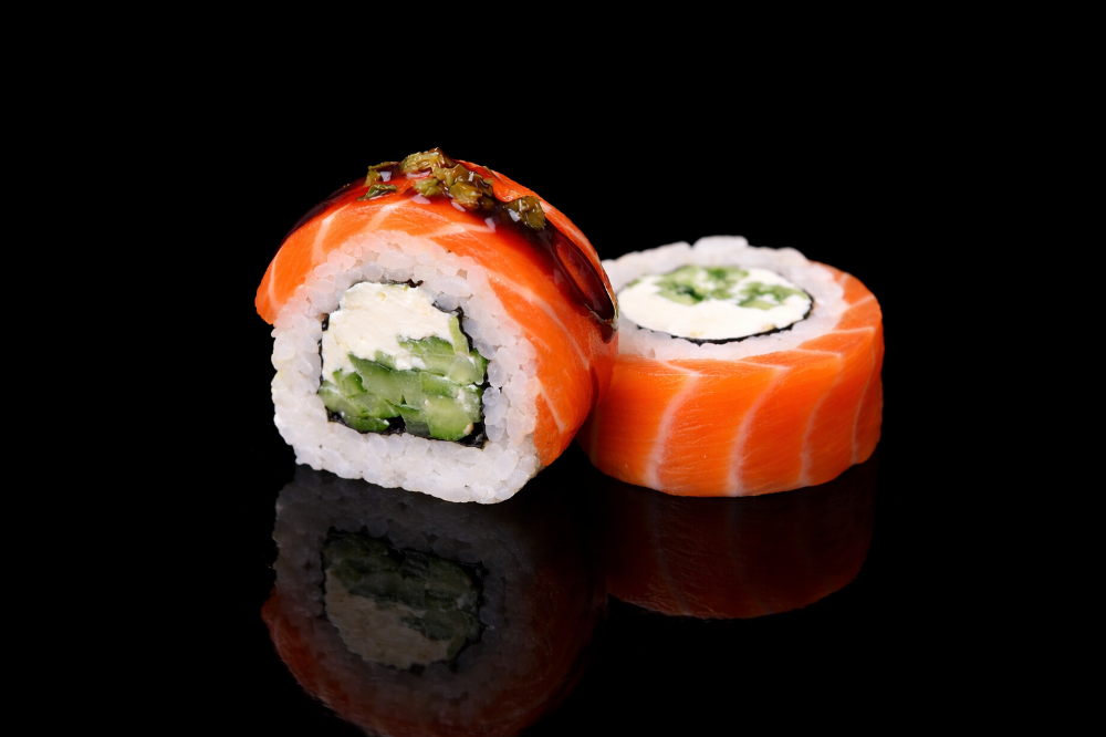 Філадельфія з копченим лососем 6 шм. (250 грамів)