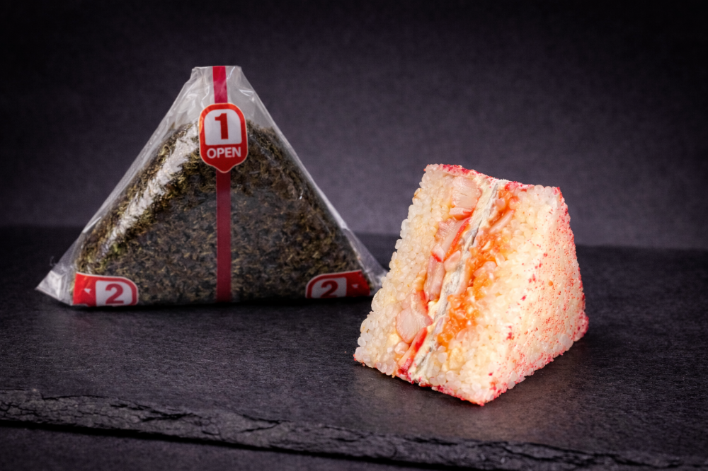 Онігірі з крабом (170 грамів)