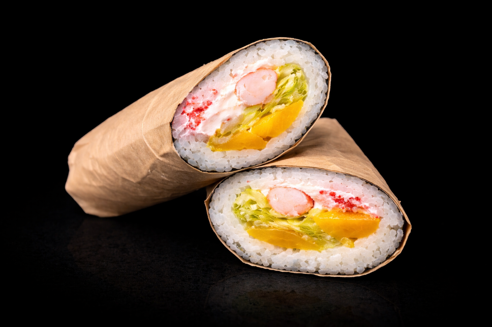 Сушіріто з тигровими креветками та персиками (300 грамів)