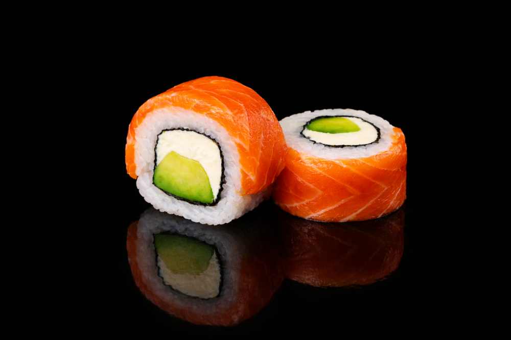 Філадельфія з лососем та авокадо 6 шм. (250 грамів)