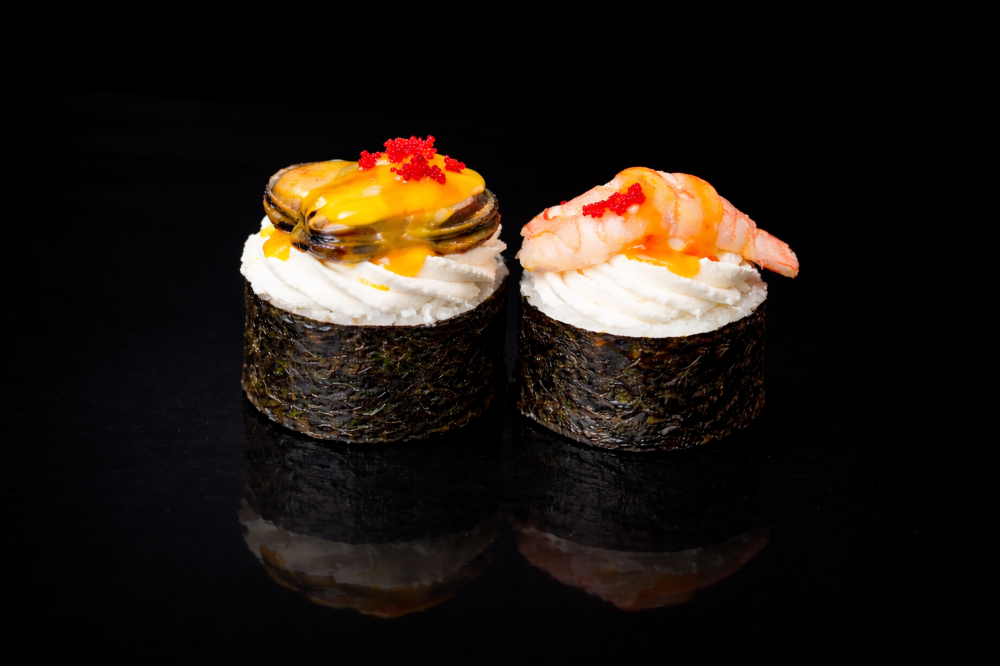 Фірмовий рол з моря (320 грамів)