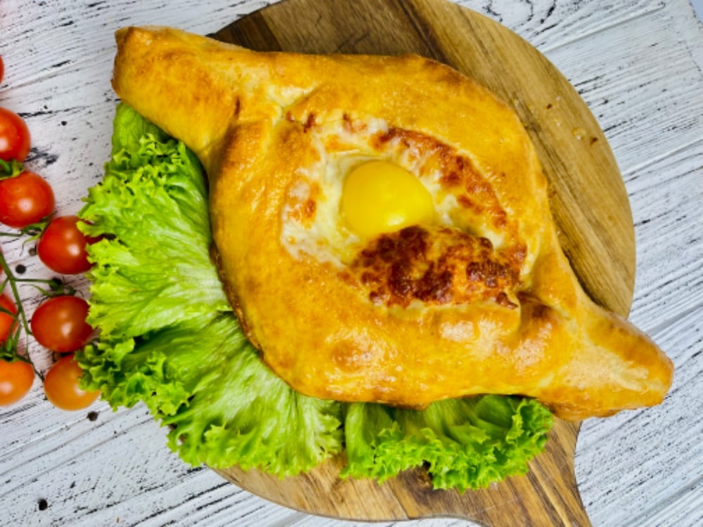 Хачапурі по-аджарськи