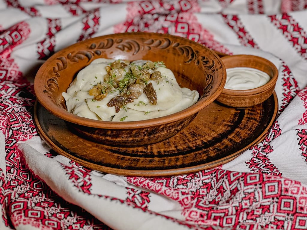Вареники з картоплею та грибами