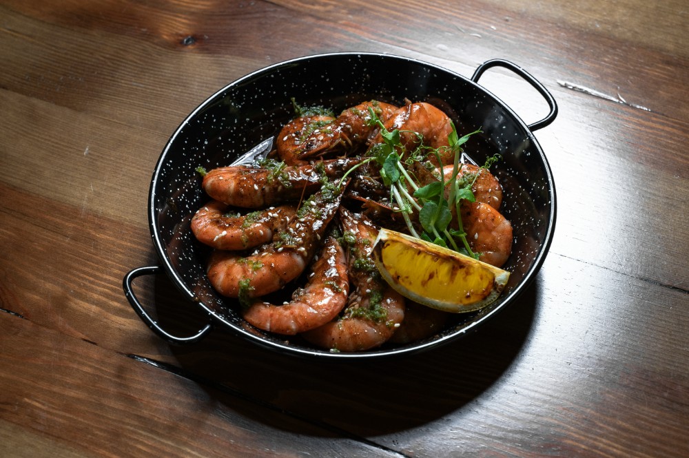 Креветки в солодко гострому соусі