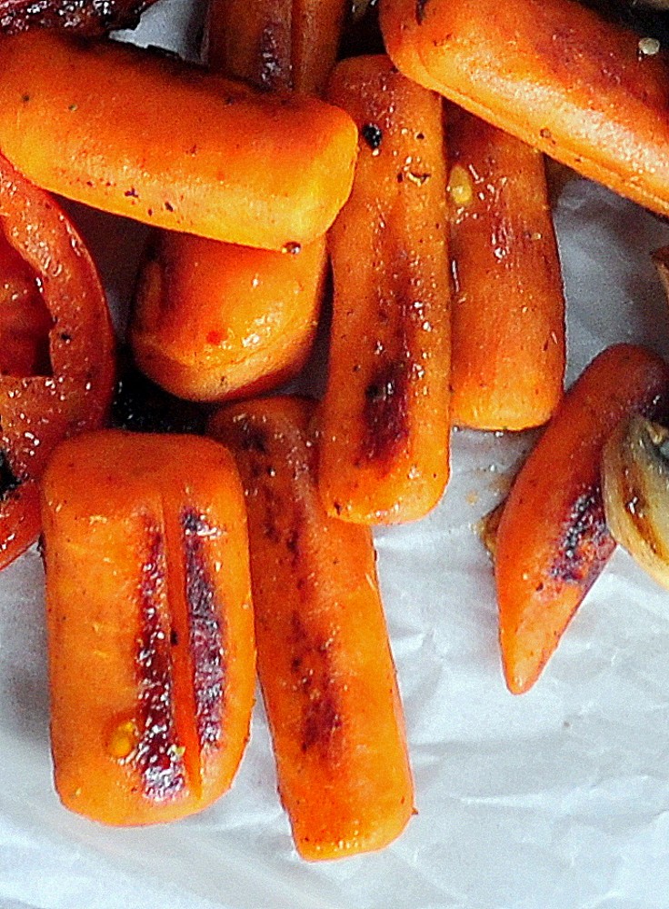 Бейбі морква з гриля