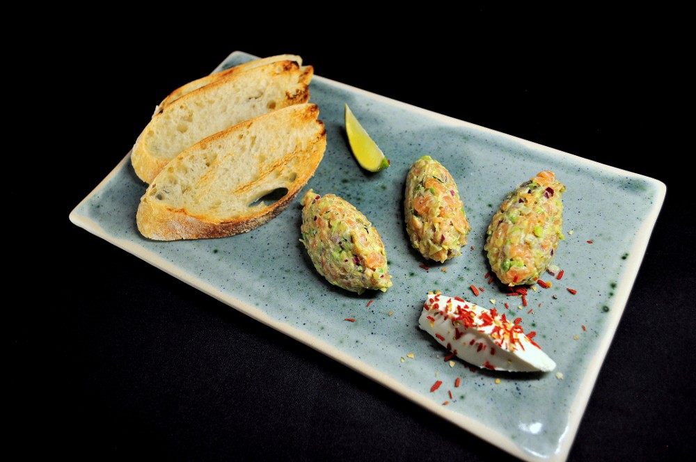 Тар тар з лосося