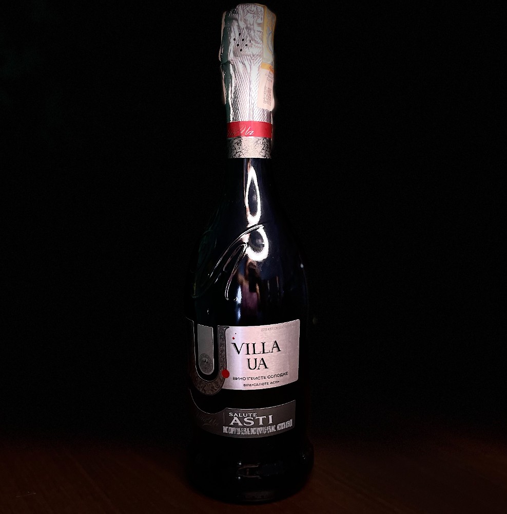 Вино ігристе солодке біле ''Salute Asti'' ''VILLA UA'' (0.75 л)