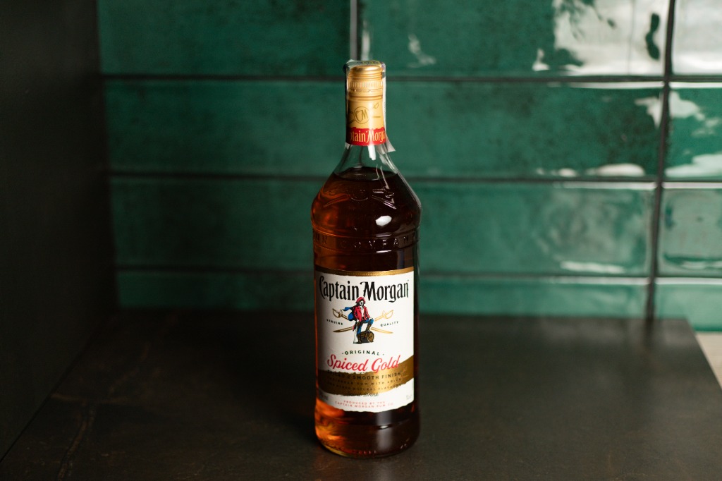 Ром Captain Morgan "Spiced Gold" 50мл