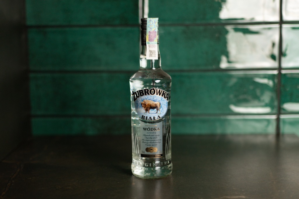 Горілка Zubrowka Biala 50мл